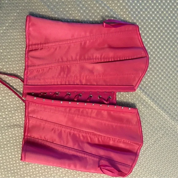 Corset bundle - Picture 6 of 7